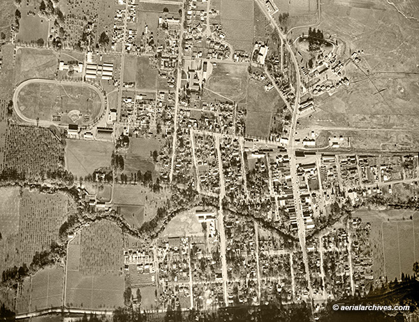 © aerialarchives.com Calistoga, 1956, aerial photo,
    AHLV4642, BN7XGH